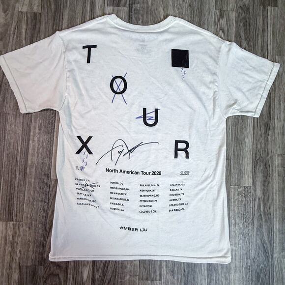 Amber Liu Tour X 2020 Shirt Signed Hanes M White K-Pop Concert Tee Graphic